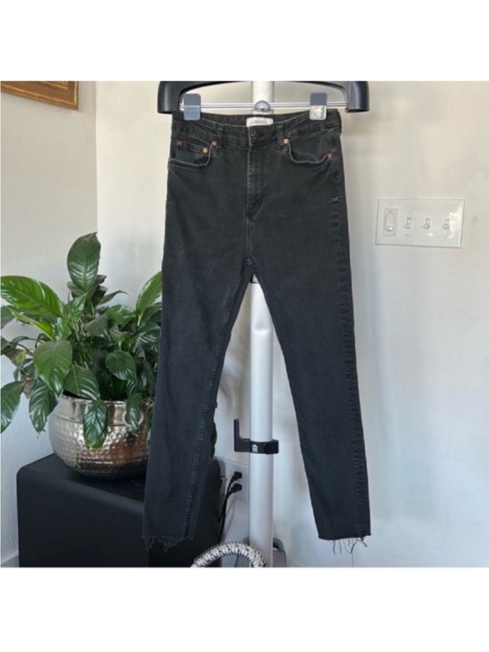 Zara Woman Super high Rise Skinny Jeans Sz 10 EU 42 Faded Black Raw hem Stretch
